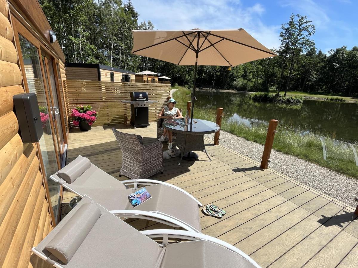 Oak Boutique Lodge Includes Hot Tub Air Con & Dog York Kültér fotó