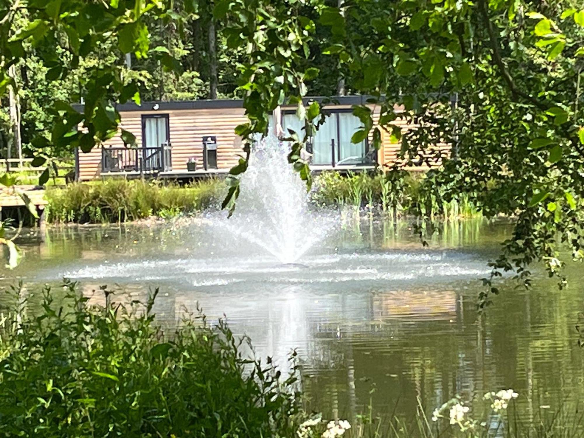 Oak Boutique Lodge Includes Hot Tub Air Con & Dog York Kültér fotó